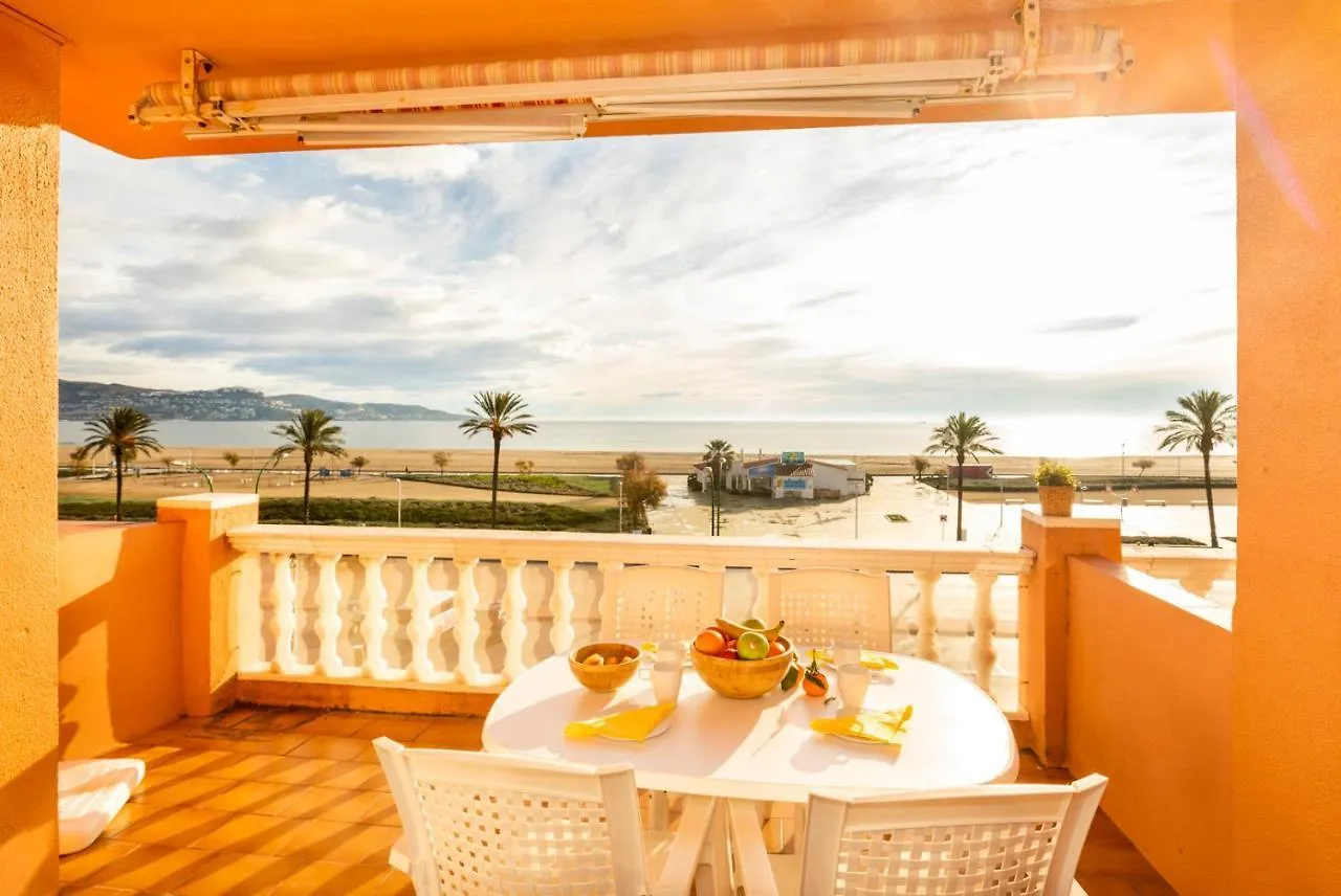 1003 Piso Con Vistas Al Mar Empuriabrava By Homeselectspain location